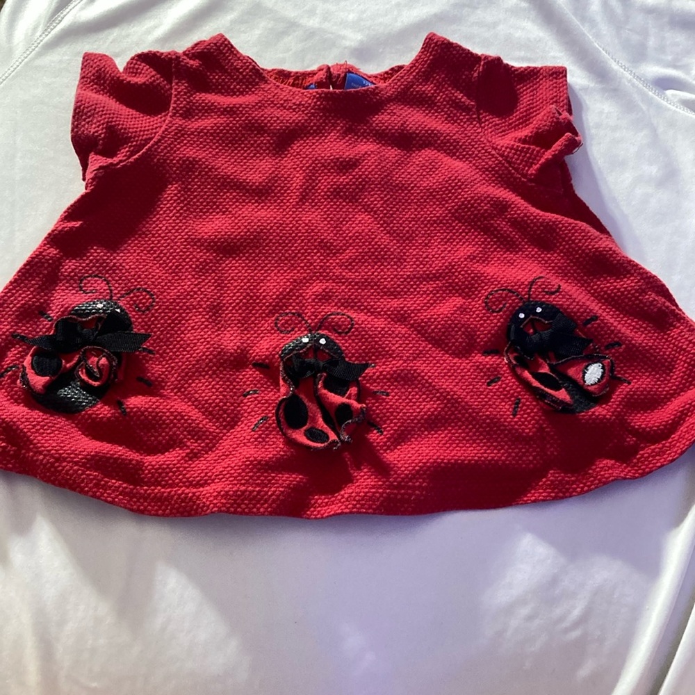 Red lady bud baby crew shirt